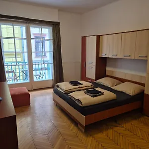 Boomerang , Budapeszt Węgry